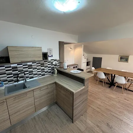 דירה Mate *